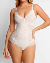 Body tipo tanga de encaje suave con control firme