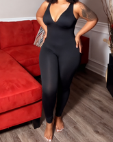 Body moldeador con escote en V profundo (Preventa)