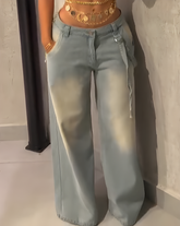 Vaqueros de pierna ancha estilo cargo ajustados y de moda