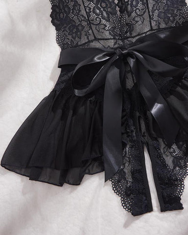 Camisón sexy de encaje floral con tirantes y diseño de entrepierna abierta para mujer