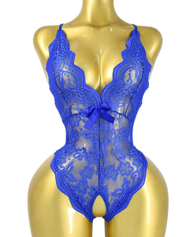 Pijama de una pieza con escote en V profundo, encaje floral translúcido, espalda cruzada y diseño de entrepierna abierta