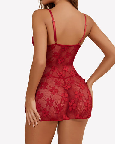 Conjunto sexy de camisón y tanga de encaje floral con abertura lateral de malla