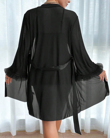 Conjunto de camisón sexy de encaje y malla transparente