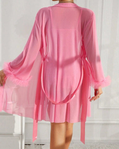 Conjunto de camisón sexy de encaje y malla transparente