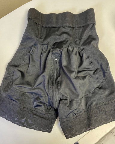 Shorts moldeadores de talle alto para realzar el botín