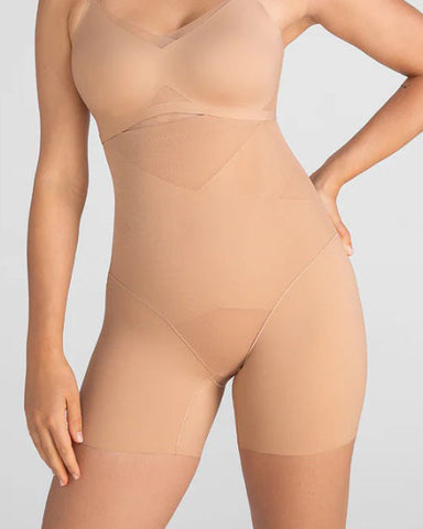 Shorts de malla de cintura alta que realzan los glúteos y controlan el abdomen