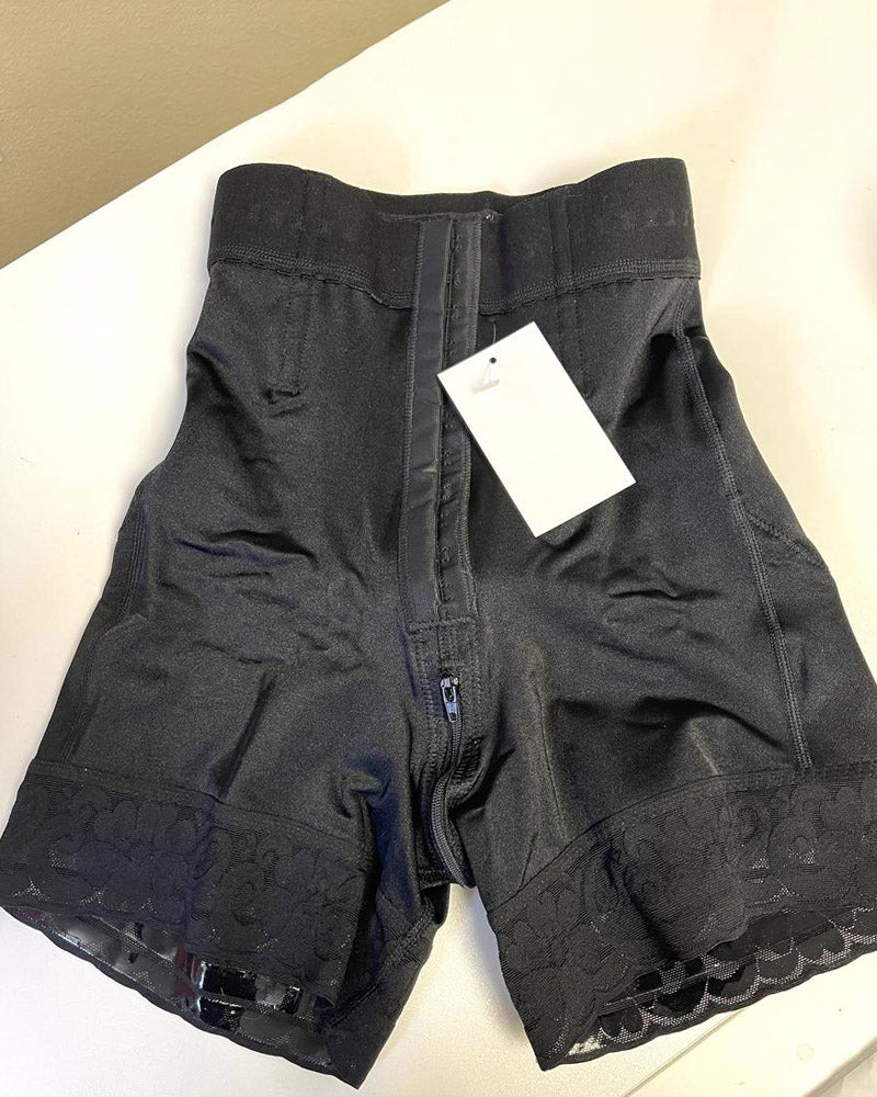 Shorts moldeadores de talle alto para realzar el botín