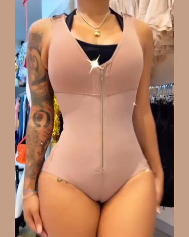 Body con cremallera y control de barriga