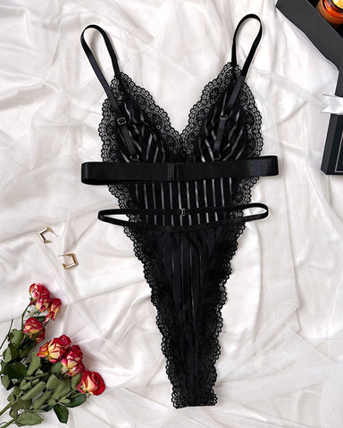 Body de lencería sexy de malla transparente con rayas y ribete de encaje y escote en V profundo