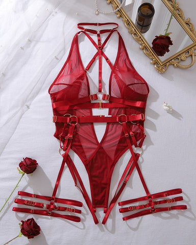Body sexy con tirantes metálicos, espalda descubierta y malla transparente